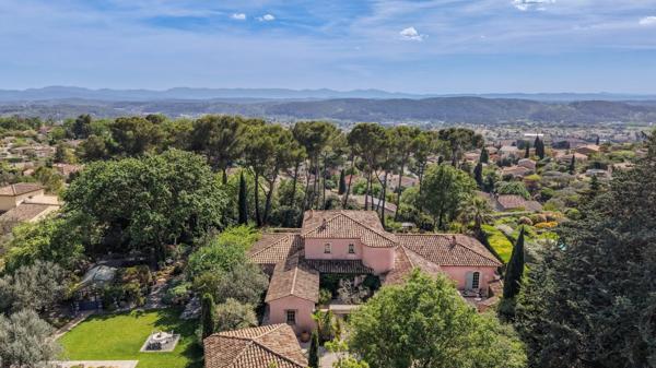 Vente Maison provençale de luxe Draguignan 7 Pièces 300 m²