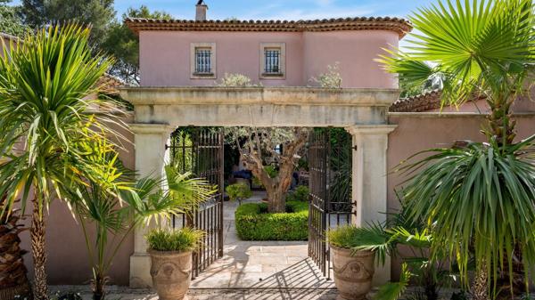 Vente Maison provençale de luxe Draguignan 7 Pièces 300 m²