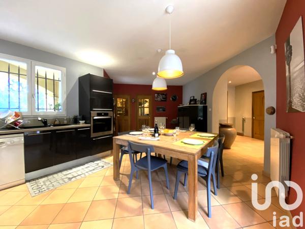 Maison à vendre 7 pièces 204 m² Carpentras