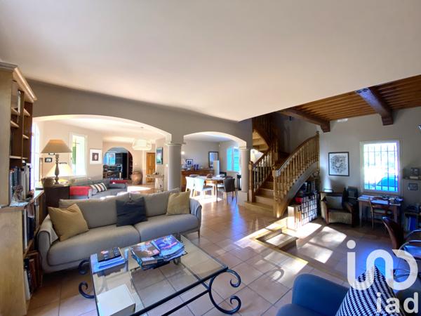Maison à vendre 7 pièces 204 m² Carpentras