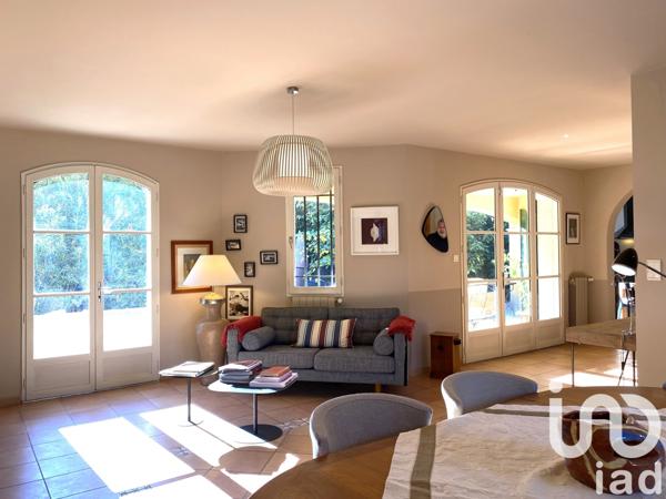 Maison à vendre 7 pièces 204 m² Carpentras