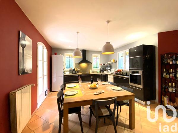 Maison à vendre 7 pièces 204 m² Carpentras