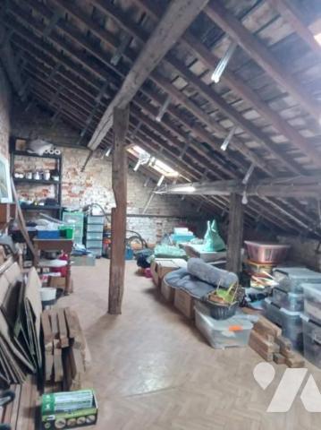 Maison d'habitation comprenant :
- une cave,
- au rez-de-chaussée : couloir, bureau, une cham...