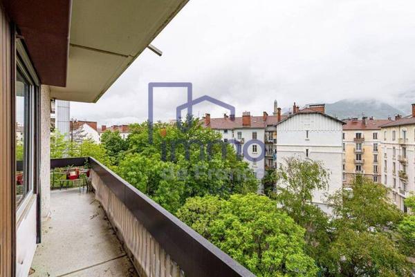 Appartement 3 pièces                                        - 38100 Grenoble Réf : 21633-IMMODEFRANCE69