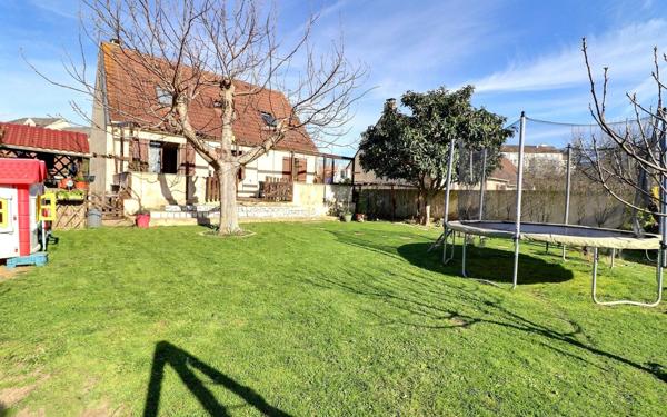 Maison à vendre    6 pièces • 98,87 m2 Le Mée-sur-Seine