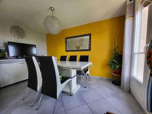 Marignane (13700) APPARTEMENT 4 PIECES CONTEMPORAIN DERNIER ETAGE