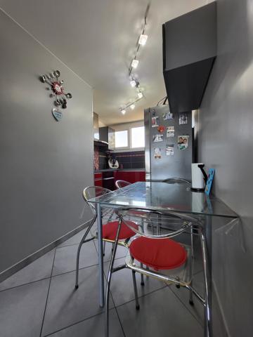 Marignane (13700) APPARTEMENT 4 PIECES CONTEMPORAIN DERNIER ETAGE