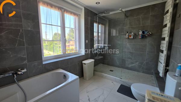 Vente
                Maison145 m² - 8 Pièces -
                    ORCHIES (59310)