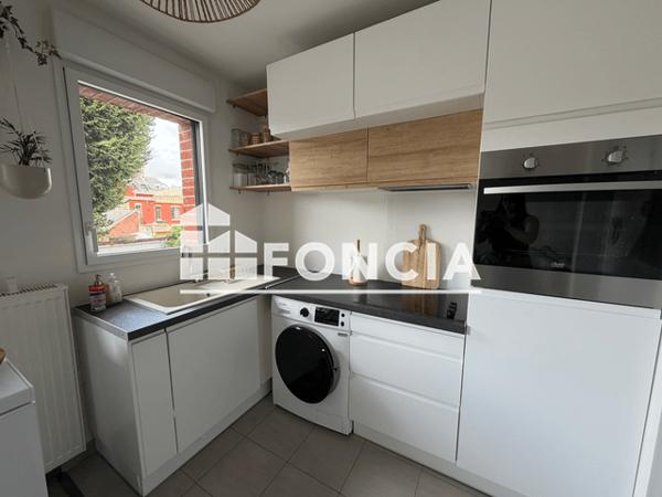 Location Appartement 2 pièces 44.03 m² - 32 RUE D'ACHICOURT Arras 62000
