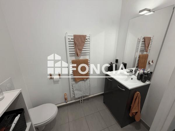 Location Appartement 2 pièces 44.03 m² - 32 RUE D'ACHICOURT Arras 62000