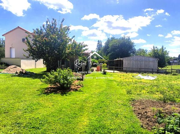 Maison plain-pied avec piscine