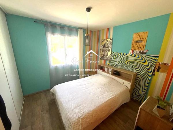 Maison plain-pied avec piscine