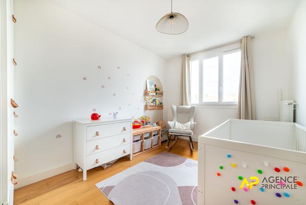 À vendre : Appartement 3 pièces à La Garenne-Colombes €416 000 ** - Référence 481CLR