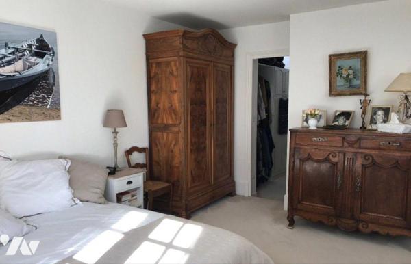 Maison à Vendre à Guéret (23000) en Creuse (23)comprenant : 
-	Au rez-de-chaussée : entrée/cou...