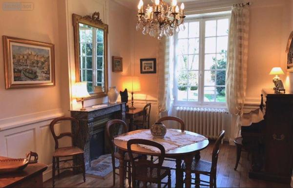 Maison de maître à vendre à Guéret en Creuse (23000), ref : 10986/736