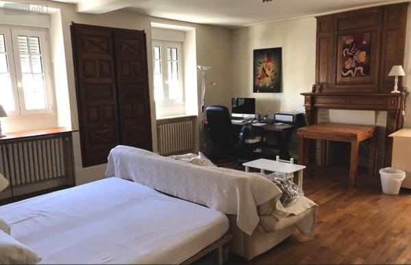 Maison de maître à vendre à Guéret en Creuse (23000), ref : 10986/736