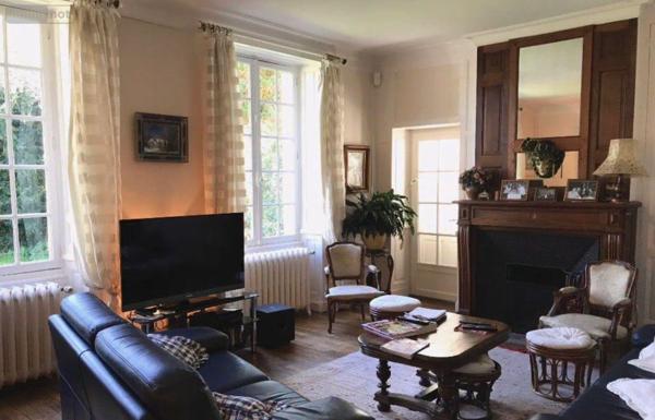 Maison de maître à vendre à Guéret en Creuse (23000), ref : 10986/736