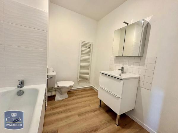 Appartement à louer 2 pièces 45.99m² Le Mans (72000)