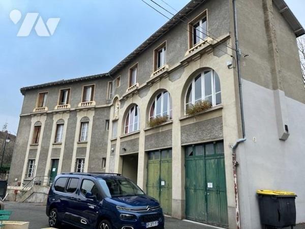 IMPORTANT ENSEMBLE IMMOBILIER - ALLIER - 03160