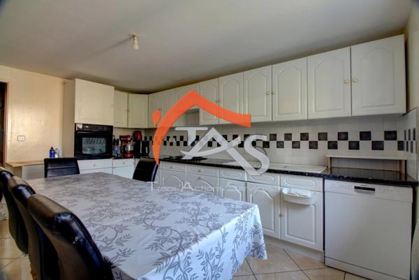 Vente Maison 5 pièces 136 m2 à Saint-Chamond