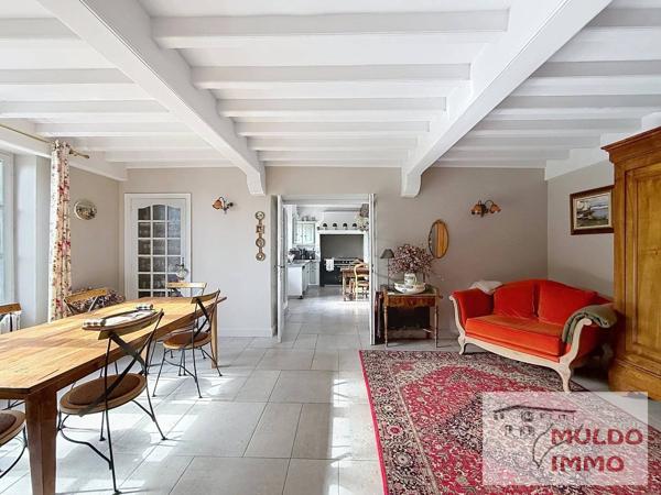 Superbe villa ancienne, entièrement rénovée, sur un terrain clos de 929 m².