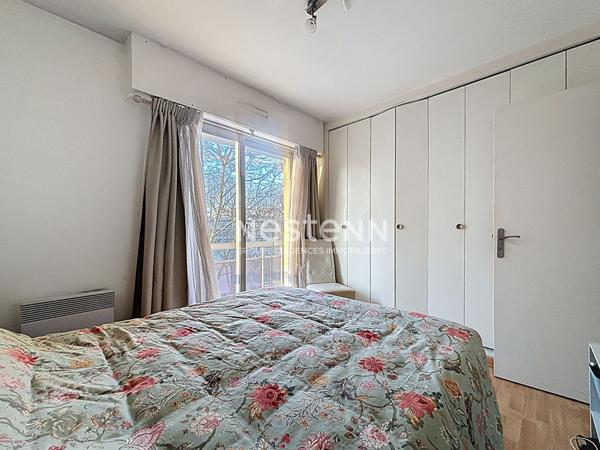 ISSY LES MOULINEAUX - VENDU LOUÉ - QUARTIER LA FERME - Appartement 2 pièces 43,11 m² avec parking cave et balcon