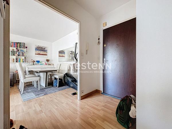 ISSY LES MOULINEAUX - VENDU LOUÉ - QUARTIER LA FERME - Appartement 2 pièces 43,11 m² avec parking cave et balcon