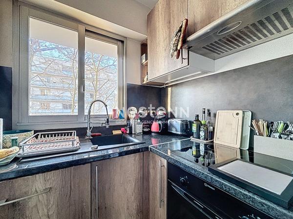 ISSY LES MOULINEAUX - VENDU LOUÉ - QUARTIER LA FERME - Appartement 2 pièces 43,11 m² avec parking cave et balcon