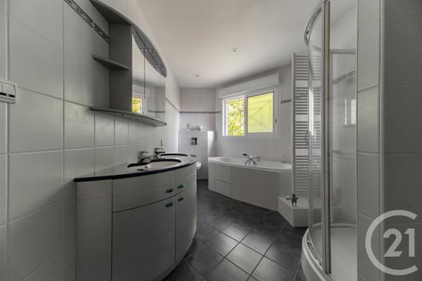 Maison à vendre  7 pièces - 214,75 m2 BELLERIVE SUR ALLIER - 03