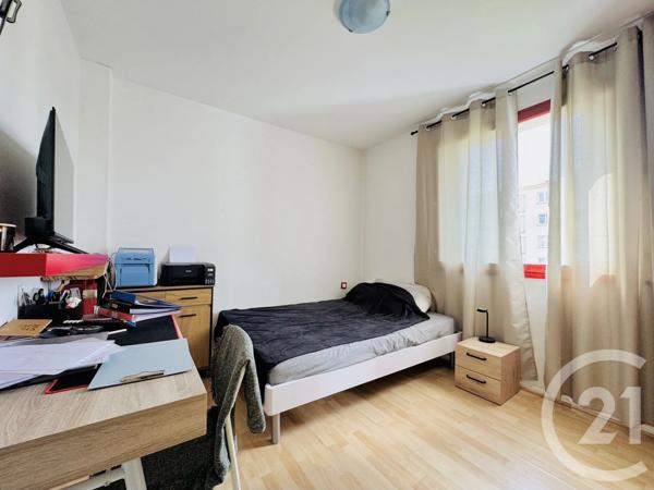 Appartement F4 à vendre  4 pièces - 70 m 2   STRASBOURG  - 67