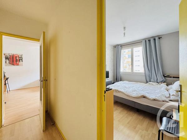 Appartement F4 à vendre  4 pièces - 70 m 2   STRASBOURG  - 67