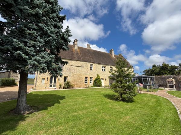 Vente Manoir Bayeux 16 Pièces 655 m²