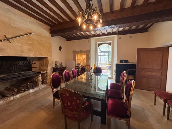 Vente Manoir Bayeux 16 Pièces 655 m²