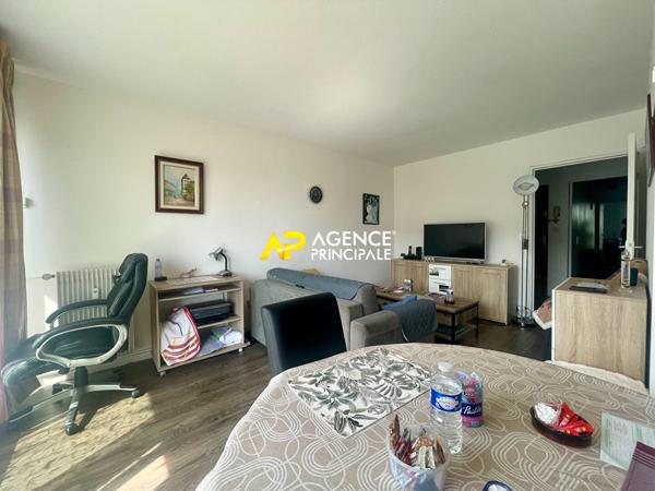 Appartement Argenteuil 2 pièces 56 m2 proche gare avec loggia et parking €147 000 ** - Référence 4556