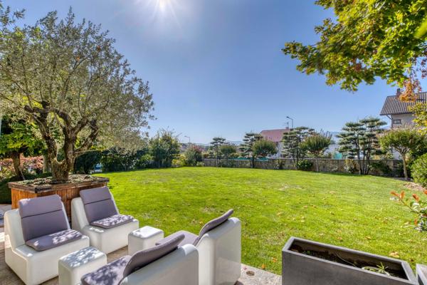 Vente Maison de luxe Chevry 11 Pièces 350 m²