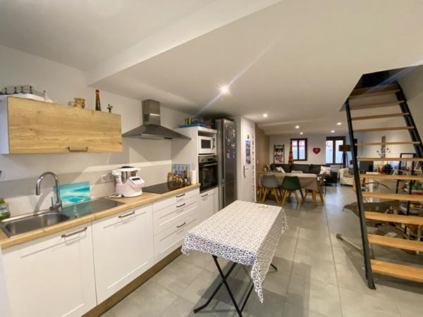 MAISON 2 CHAMBRES CHATEAU GONTIER