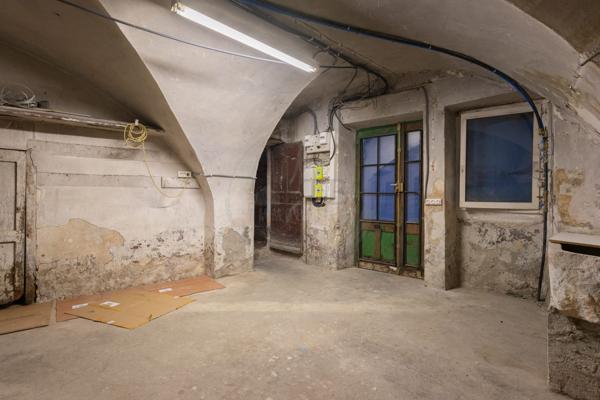 Appartement T4 rénové avec terrasse au cœur de Baix