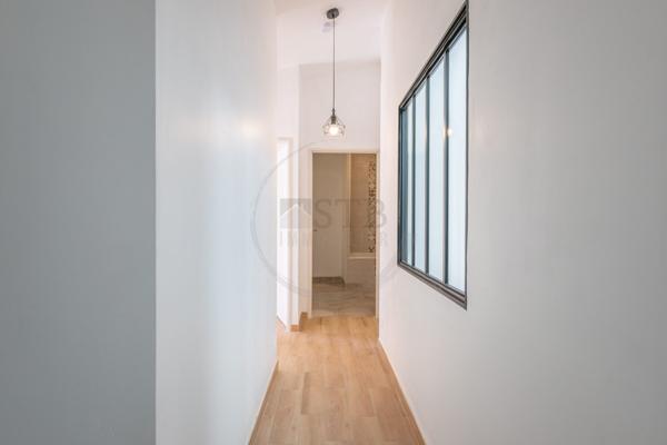 Appartement T4 rénové avec terrasse au cœur de Baix