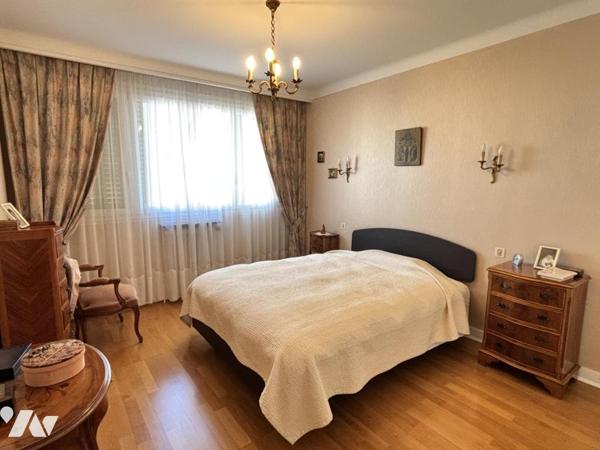 Grenoble – Europole – Spacieux T4 de 102 m² avec balcon, garage et cave