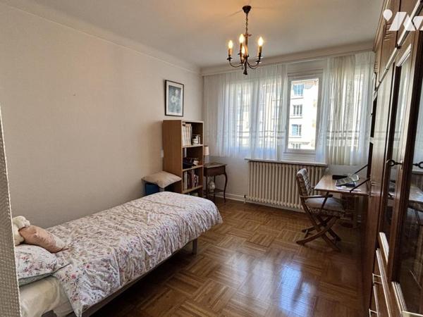 Grenoble – Europole – Spacieux T4 de 102 m² avec balcon, garage et cave