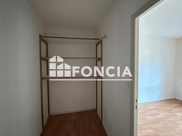 Location Appartement 2 pièces 41 m² - 23 RUE DE CLEVES Charleville Mezieres 08000