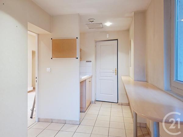 Immeuble à vendre  245 m2 MELUN - 77