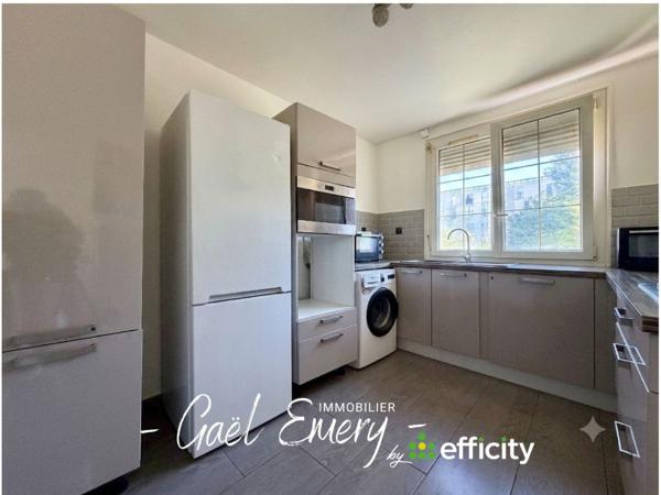 Maison
         6 pièces
        - 86 m² Exclusivité 157 600 € *