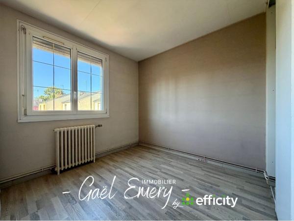 Maison
         6 pièces
        - 86 m² Exclusivité 157 600 € *