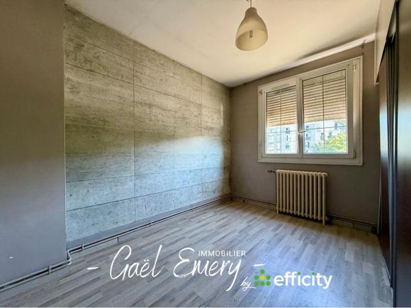 Maison
         6 pièces
        - 86 m² Exclusivité 157 600 € *