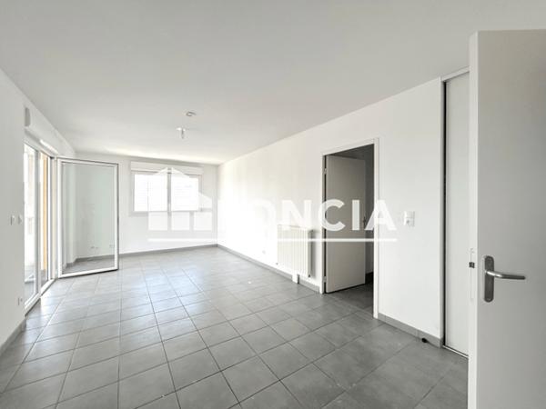 Location Appartement 3 pièces 64.4 m² - 8-18 PLACE ROSA PARKS Nantes 44000