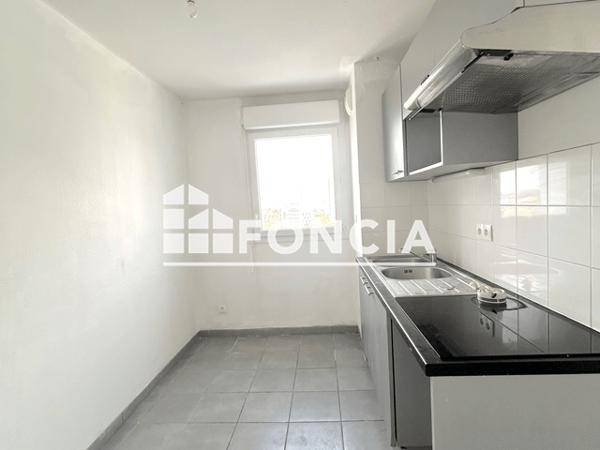 Location Appartement 3 pièces 64.4 m² - 8-18 PLACE ROSA PARKS Nantes 44000