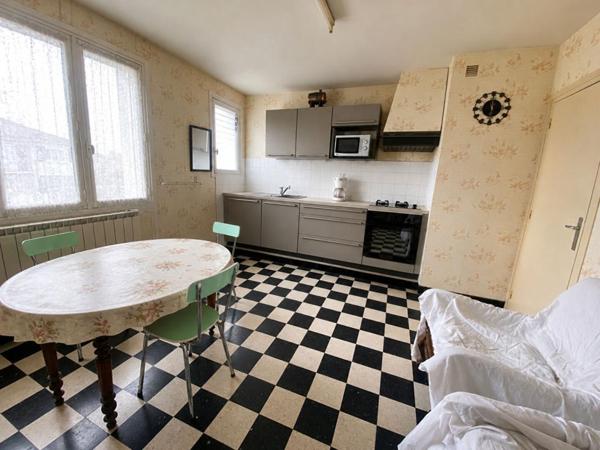 Maison traditionnelle - LE COTEAU - 5 Pièces