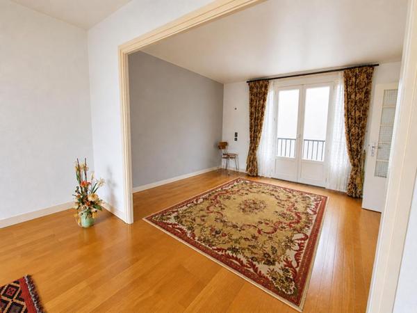 Maison traditionnelle - LE COTEAU - 5 Pièces