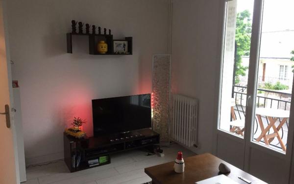 Appartement à louer    1 pièce •  Saint-Cyr-sur-Loire